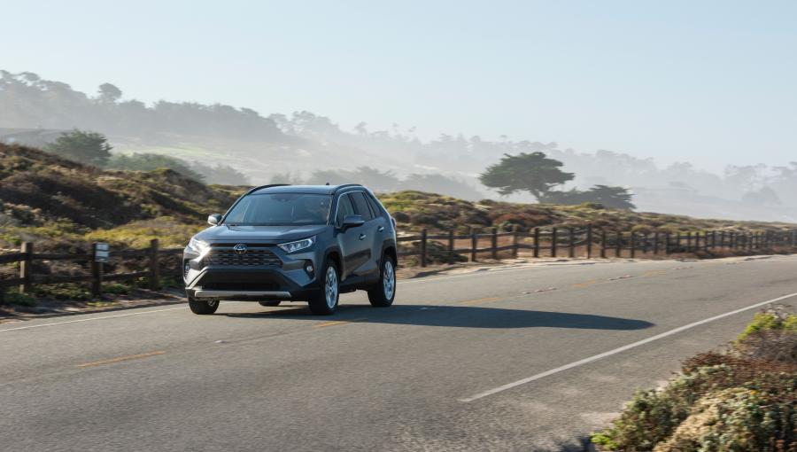  Toyota RAV4 Limited 2018 года  (NA) (фото 22 из 44)
